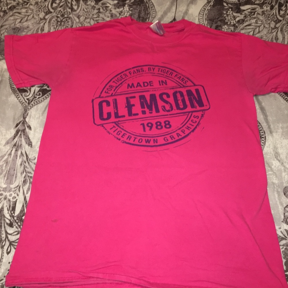 🌿FREE🌿Clemson Tee